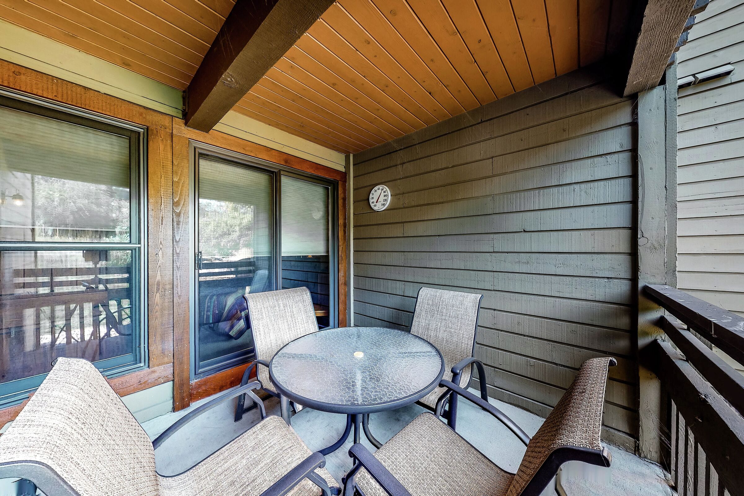 #A102 - Balcony