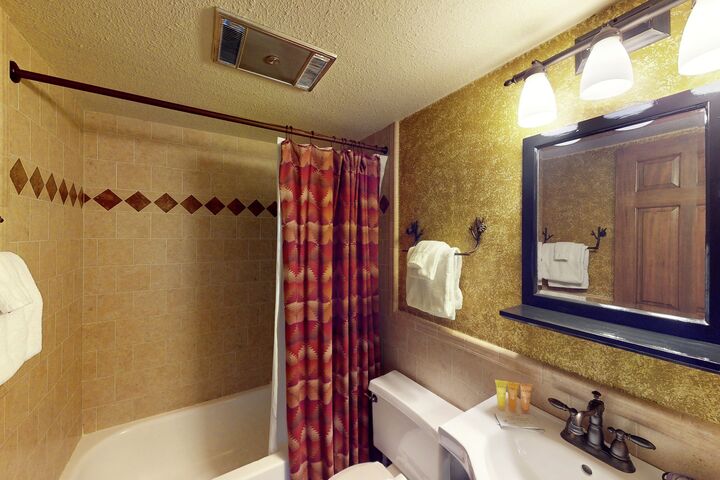 #A204 - Ensuite Bathroom