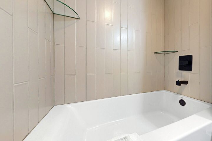 #A205 - Master Ensuite Bathroom