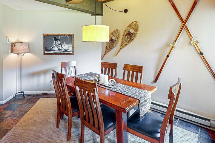 #B110 - Dining Area
