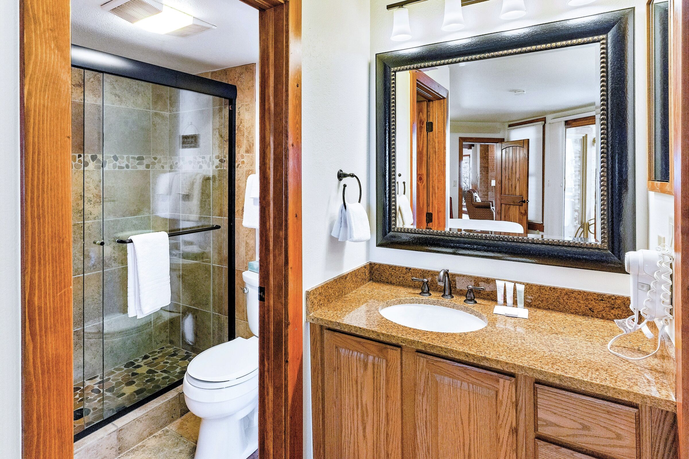 #B201 - Master Ensuite Bathroom
