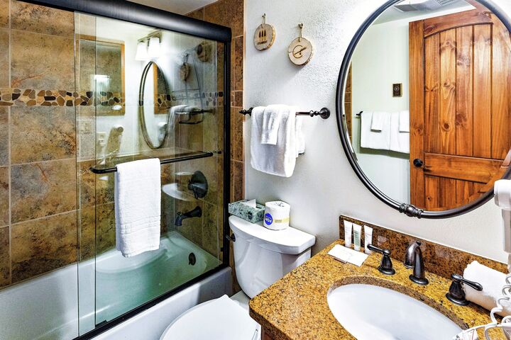 #B201 - Ensuite Bathroom