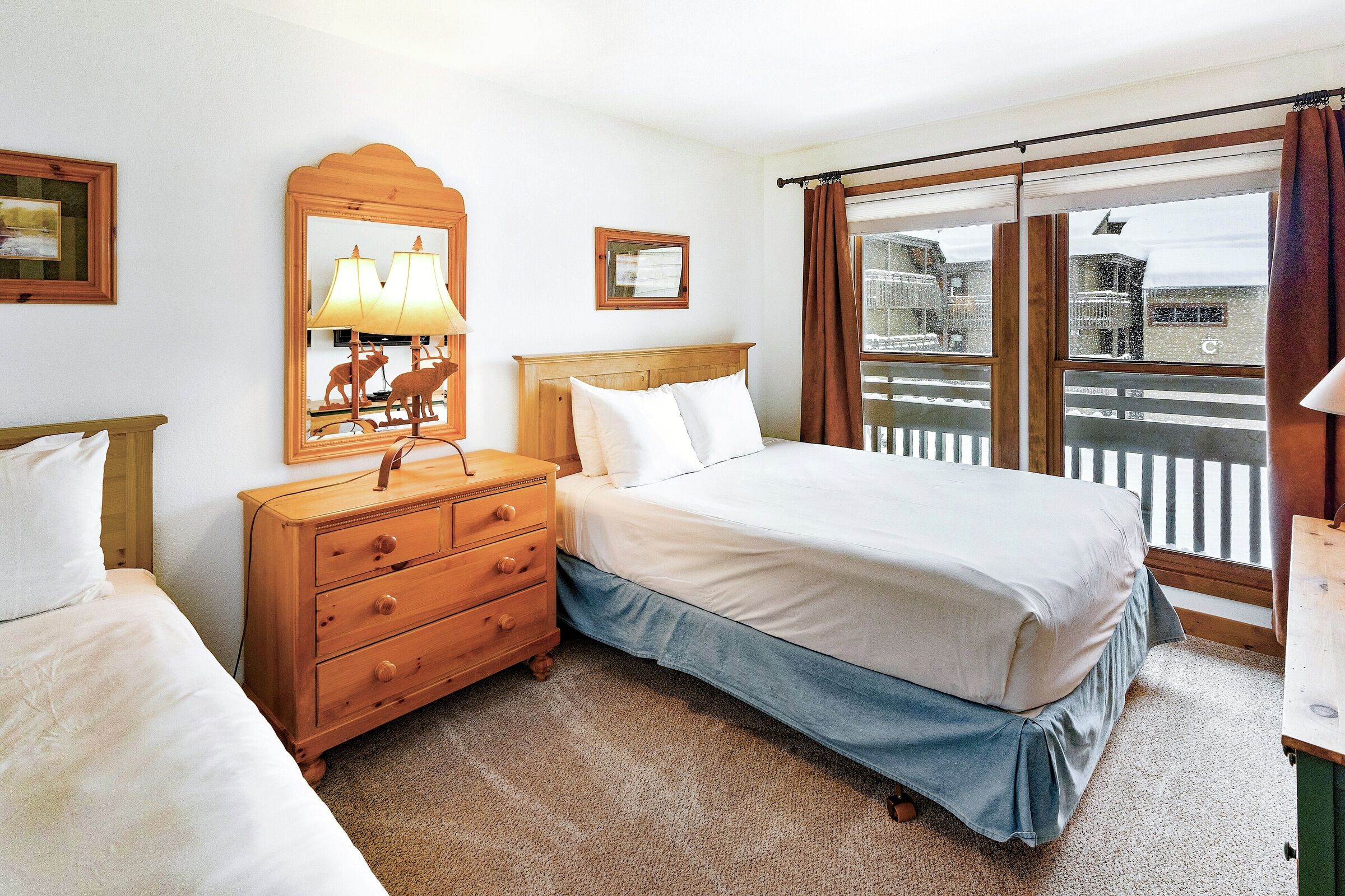 #B201 - Bedroom