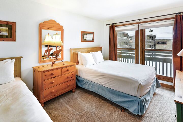 #B201 - Bedroom