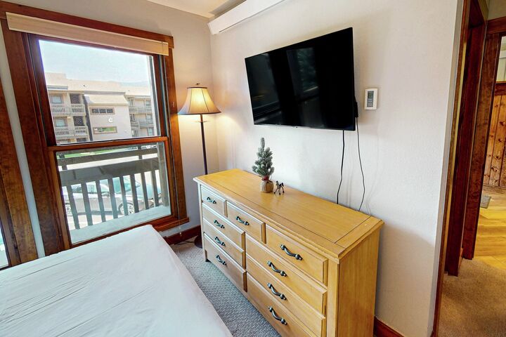 #B202 - Bedroom