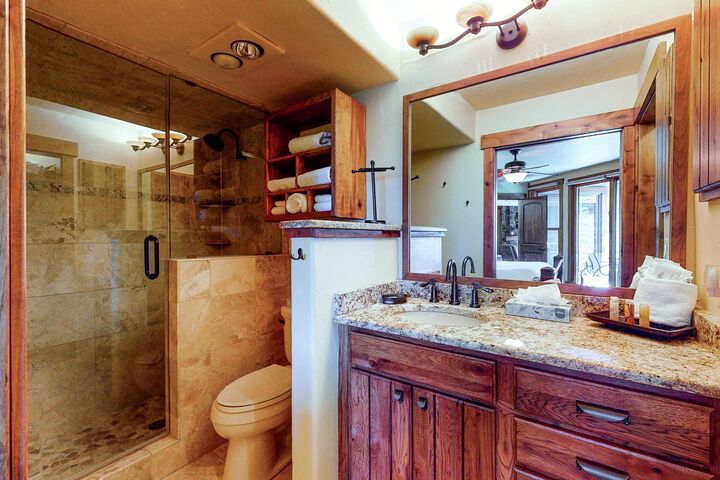 #C106 - Master Ensuite Bathroom
