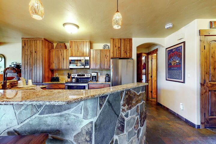 #C106 - Kitchen