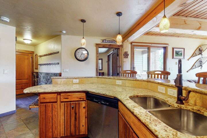 #C106 - Kitchen