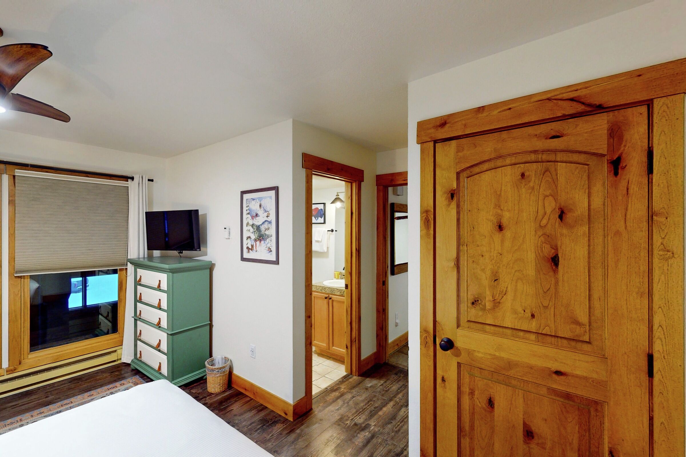 #C304 - Bedroom