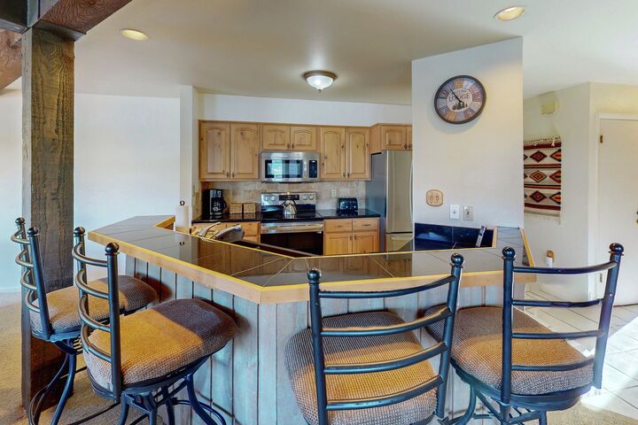 #E202 - Kitchen