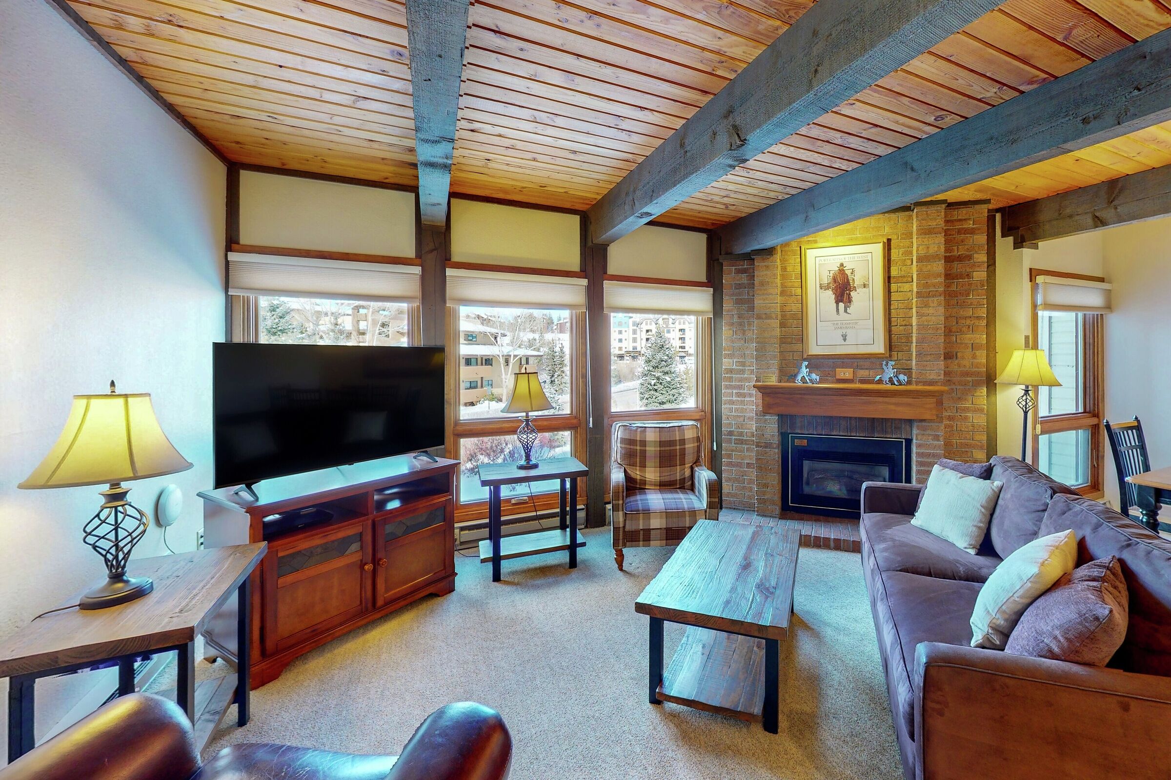 #E202 - Living Area