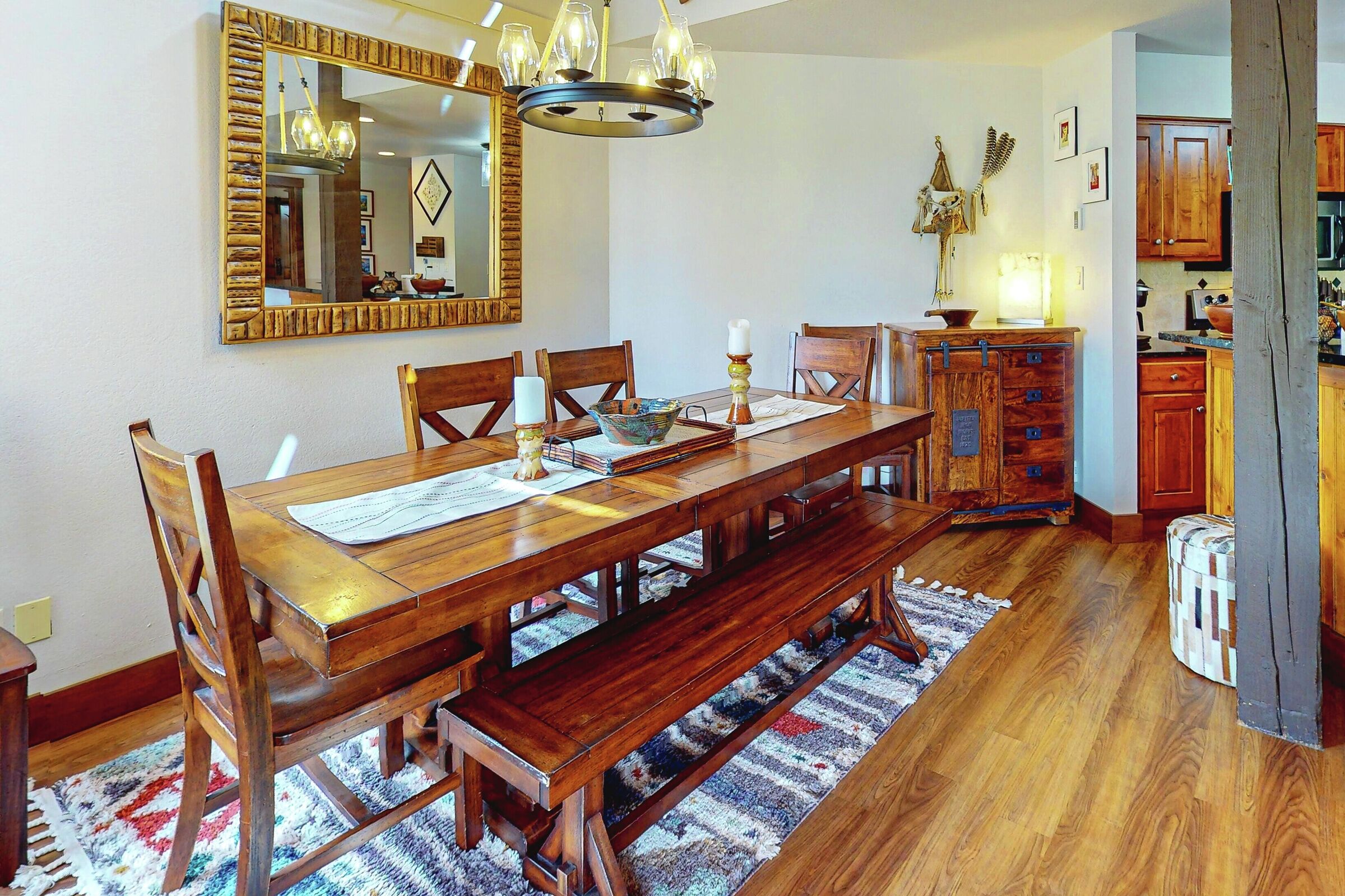 #E302 - Dining Area