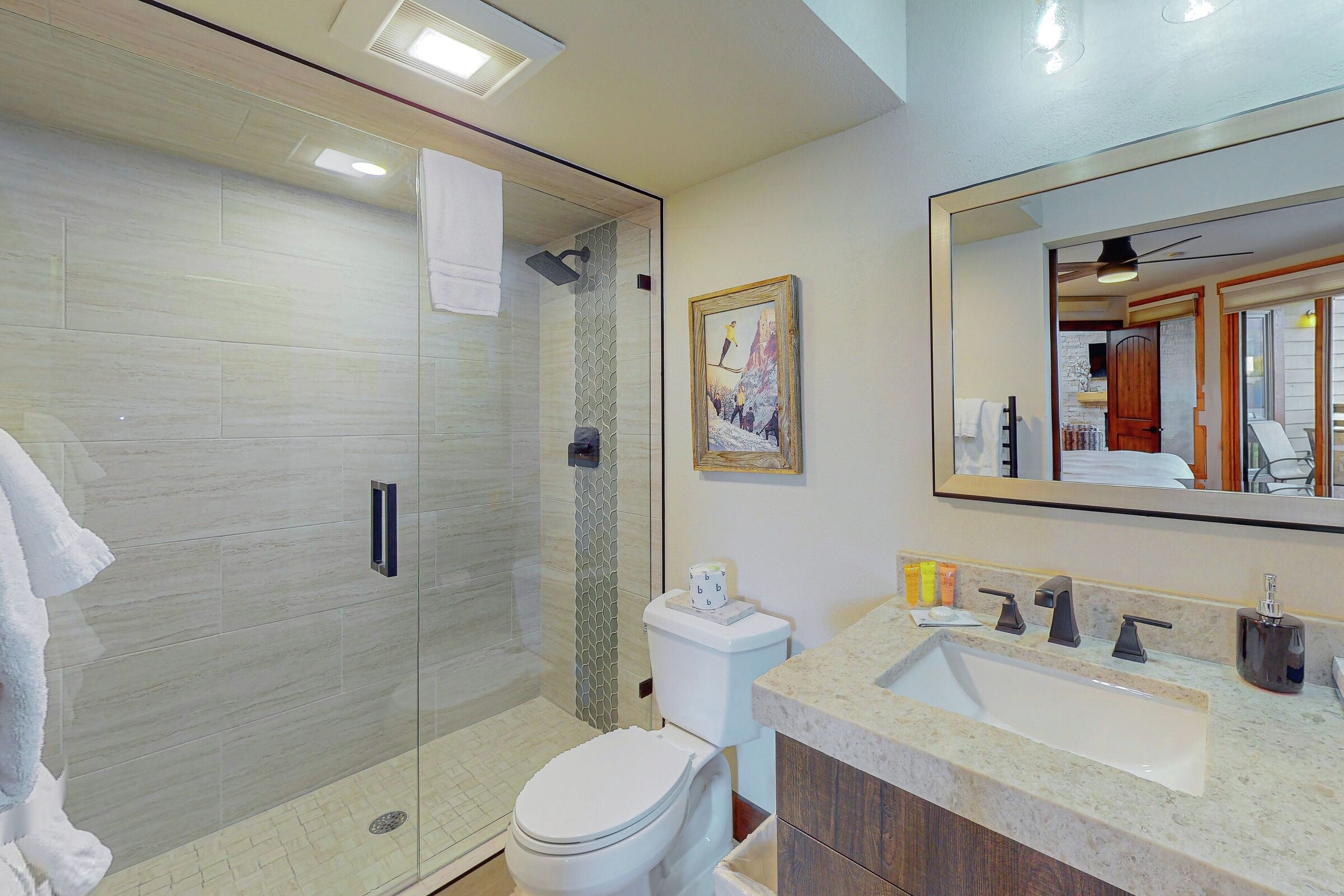 #E302 - Master Ensuite Bathroom