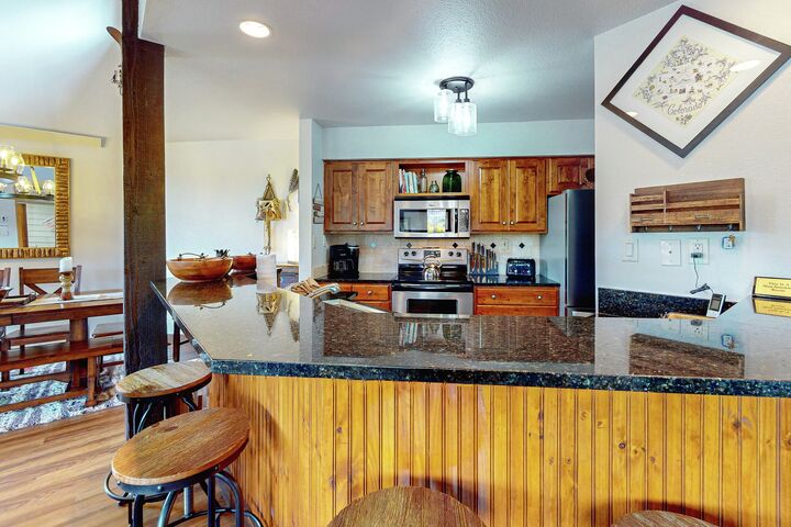 #E302 - Kitchen