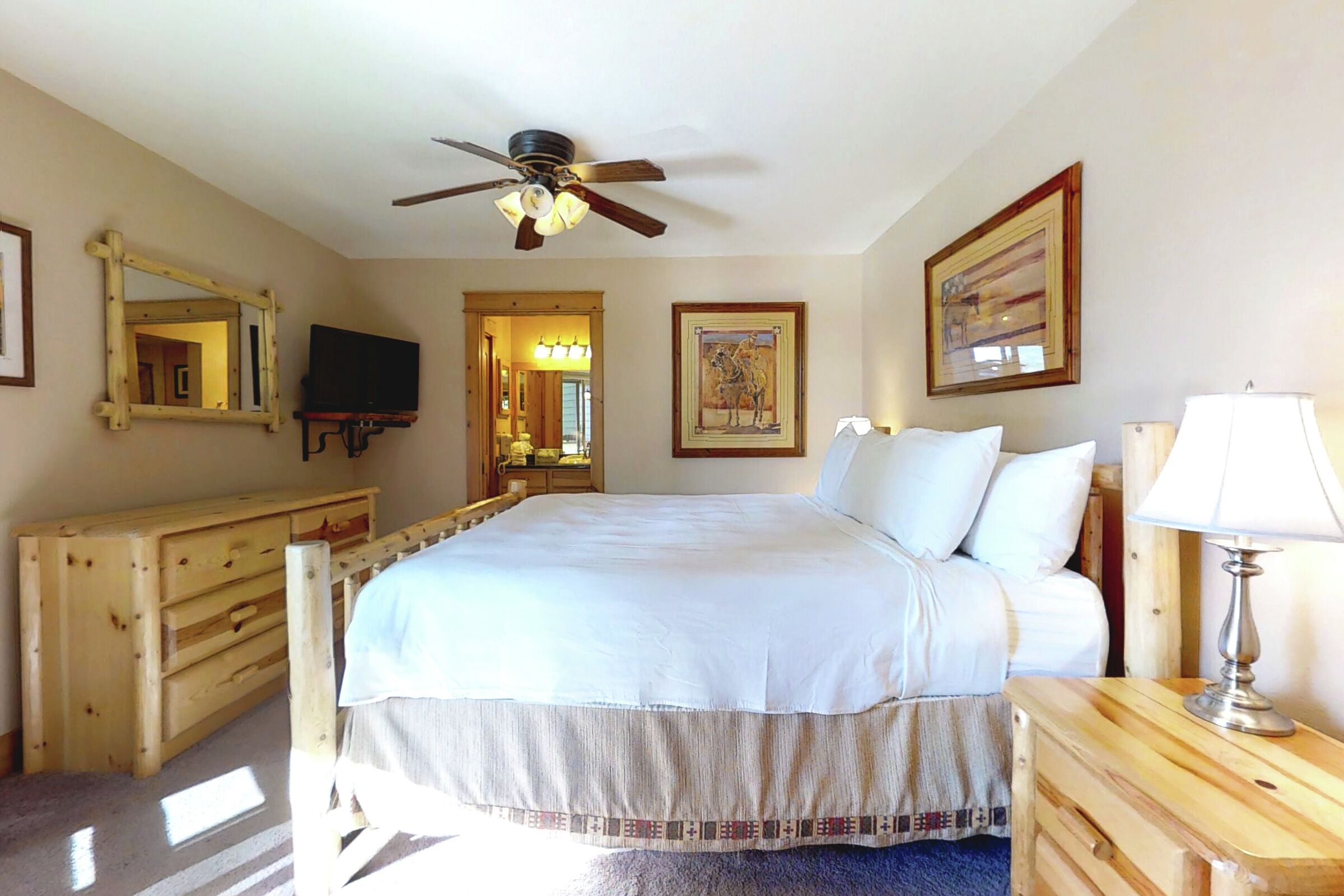 #F104 - Master Bedroom