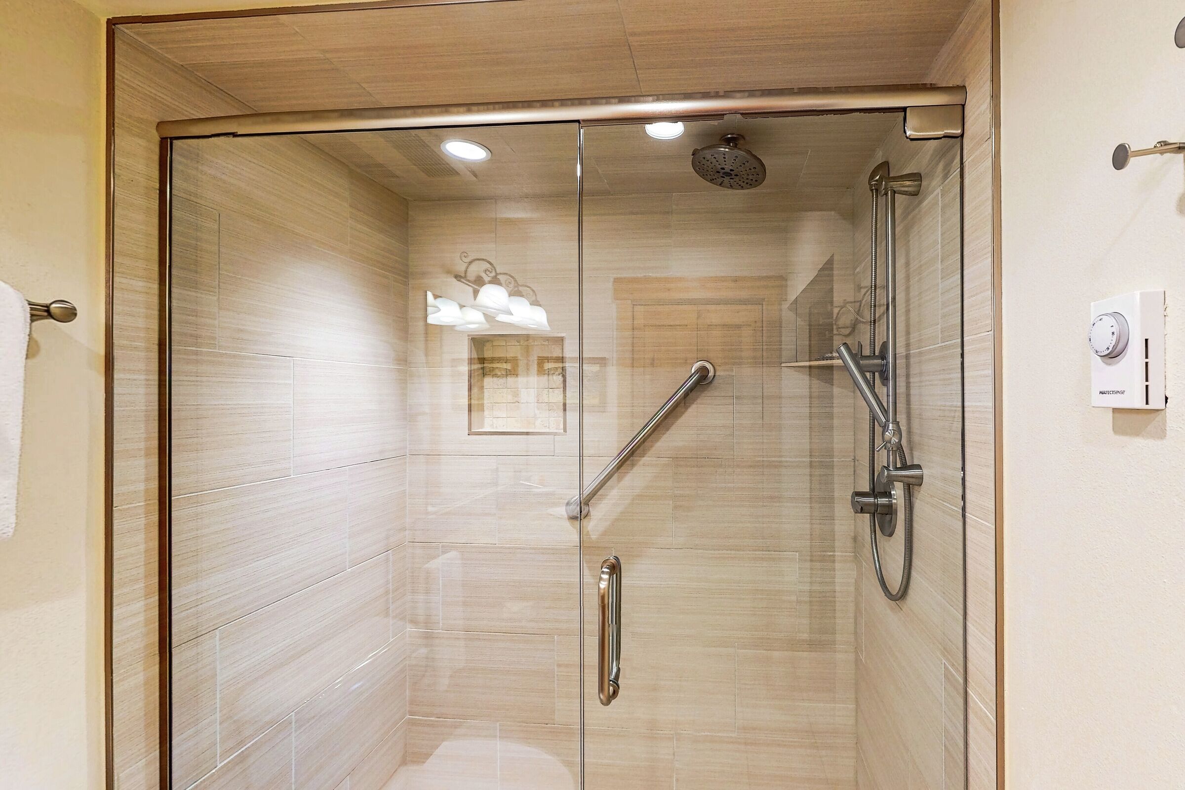 Master Ensuite Bathroom