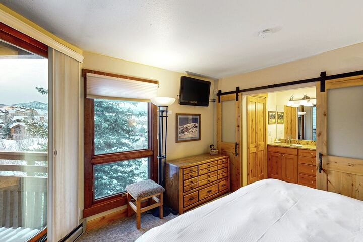 #F305 - Master Bedroom