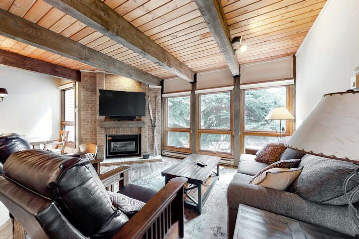 #A208 - Living Area