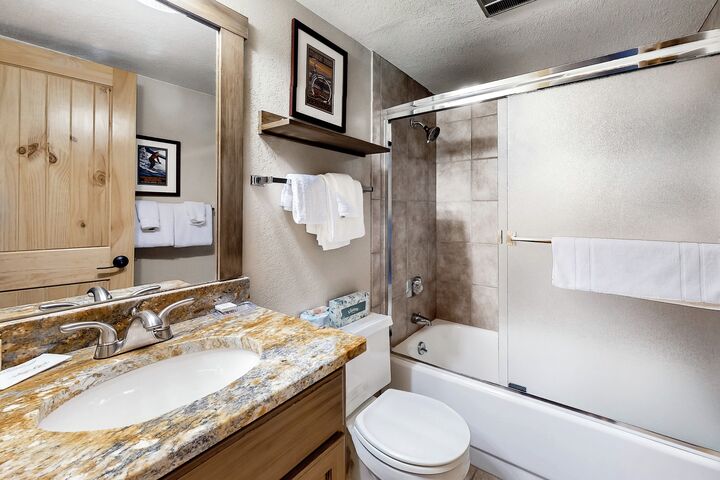 #A208 - Ensuite Bathroom