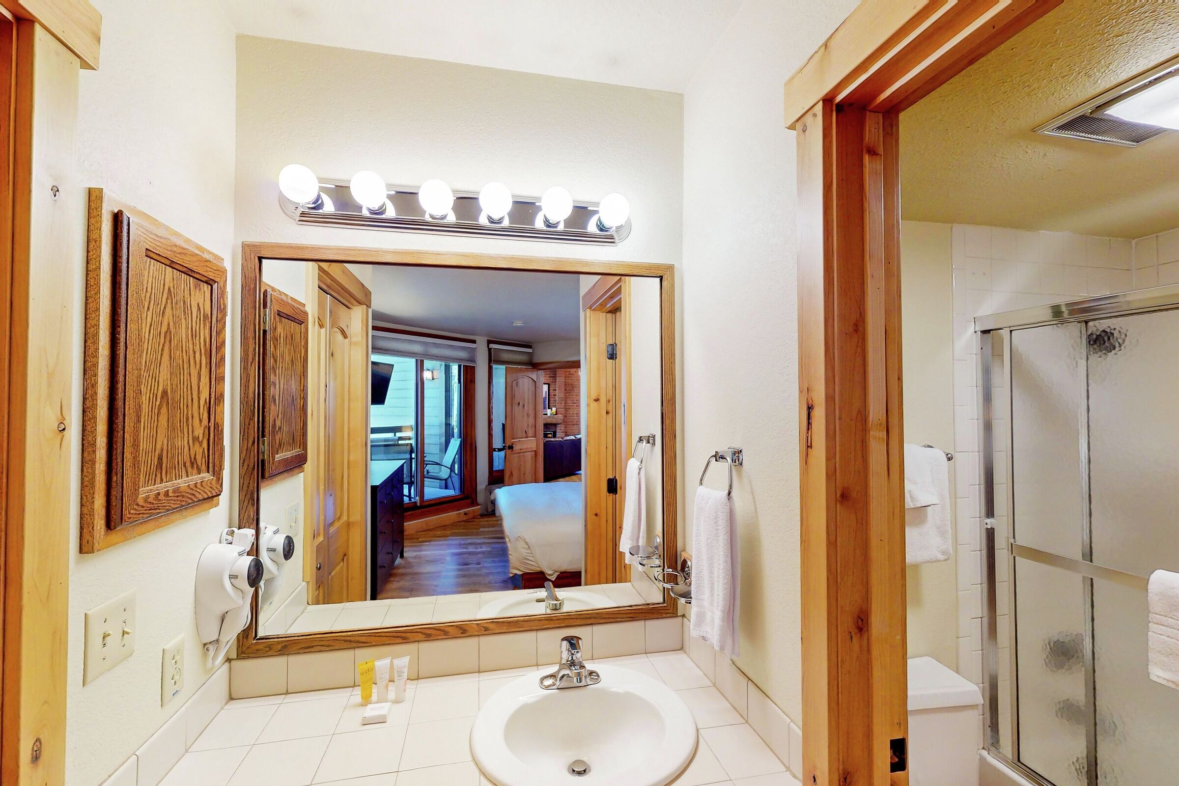Master Ensuite Bathroom