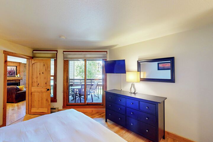 #D102 - Master Bedroom