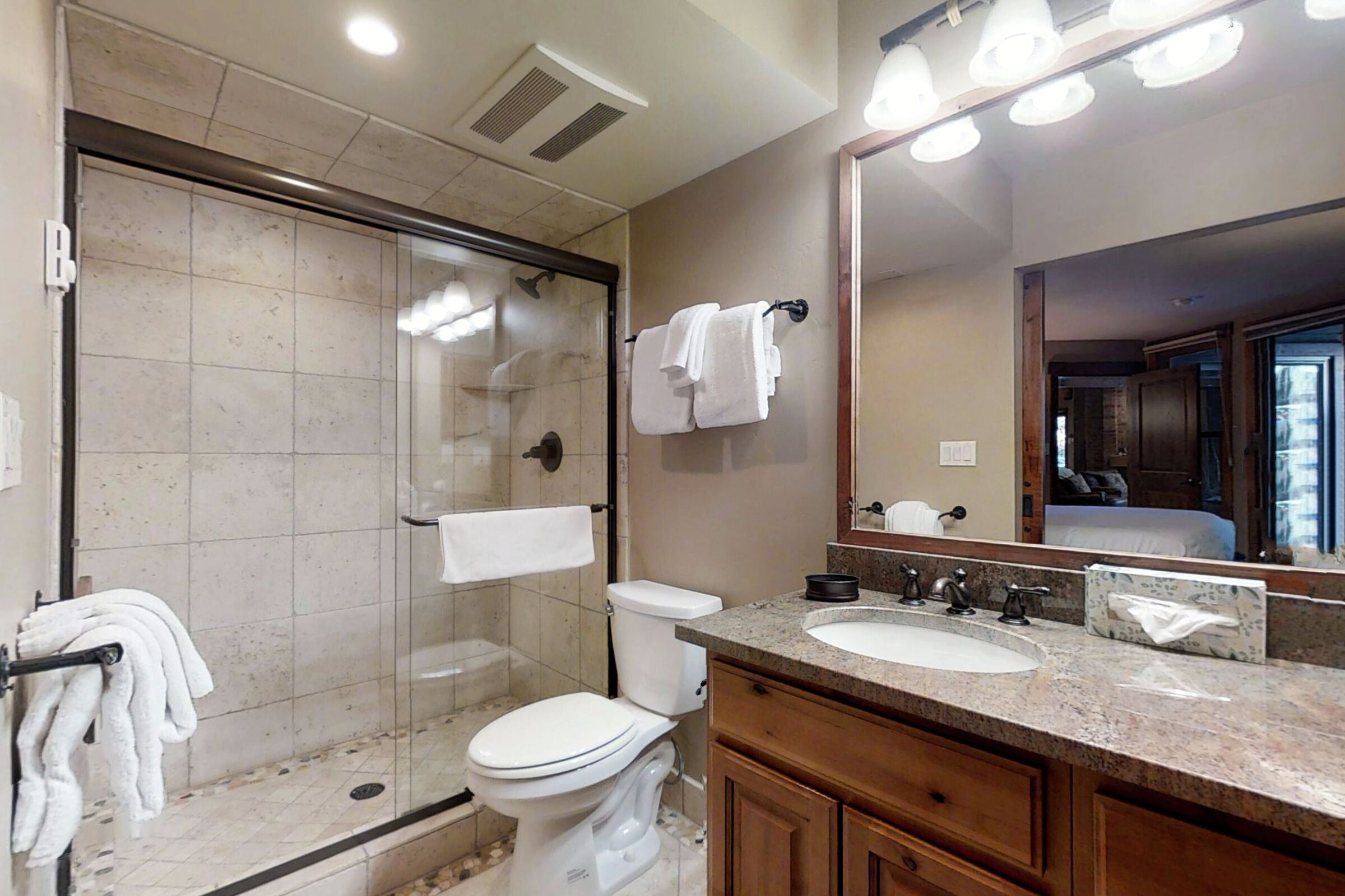 #B102 - Master Ensuite Bathroom