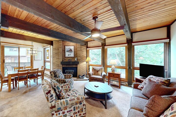 #A207 - Living Area