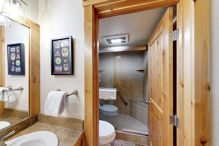 #A207 - Master Ensuite Bathroom