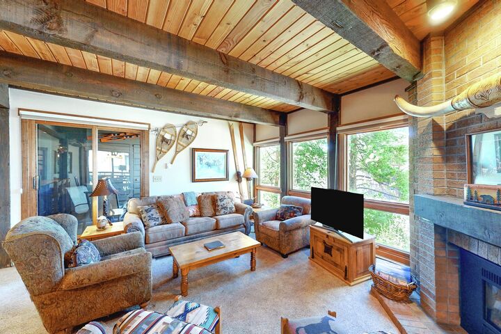 #C101 - Living Area