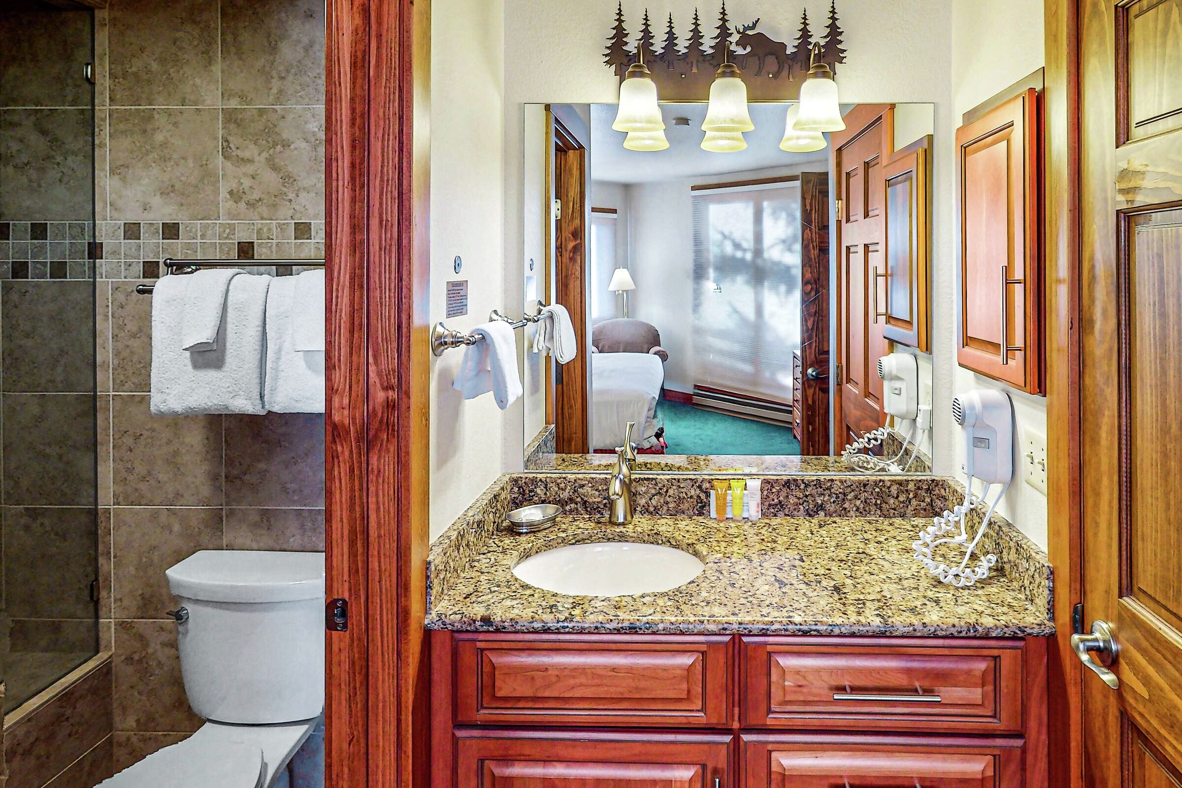 #C301 - Ensuite Bathroom