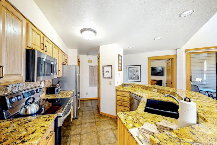 #A306 - Kitchen