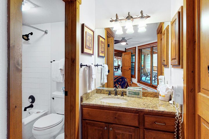 #B104 - Ensuite Bathroom