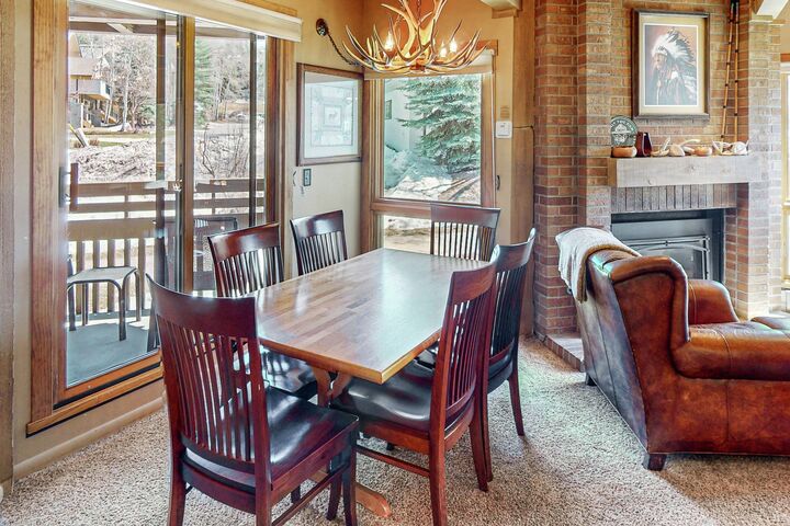 #B205 - Dining Area