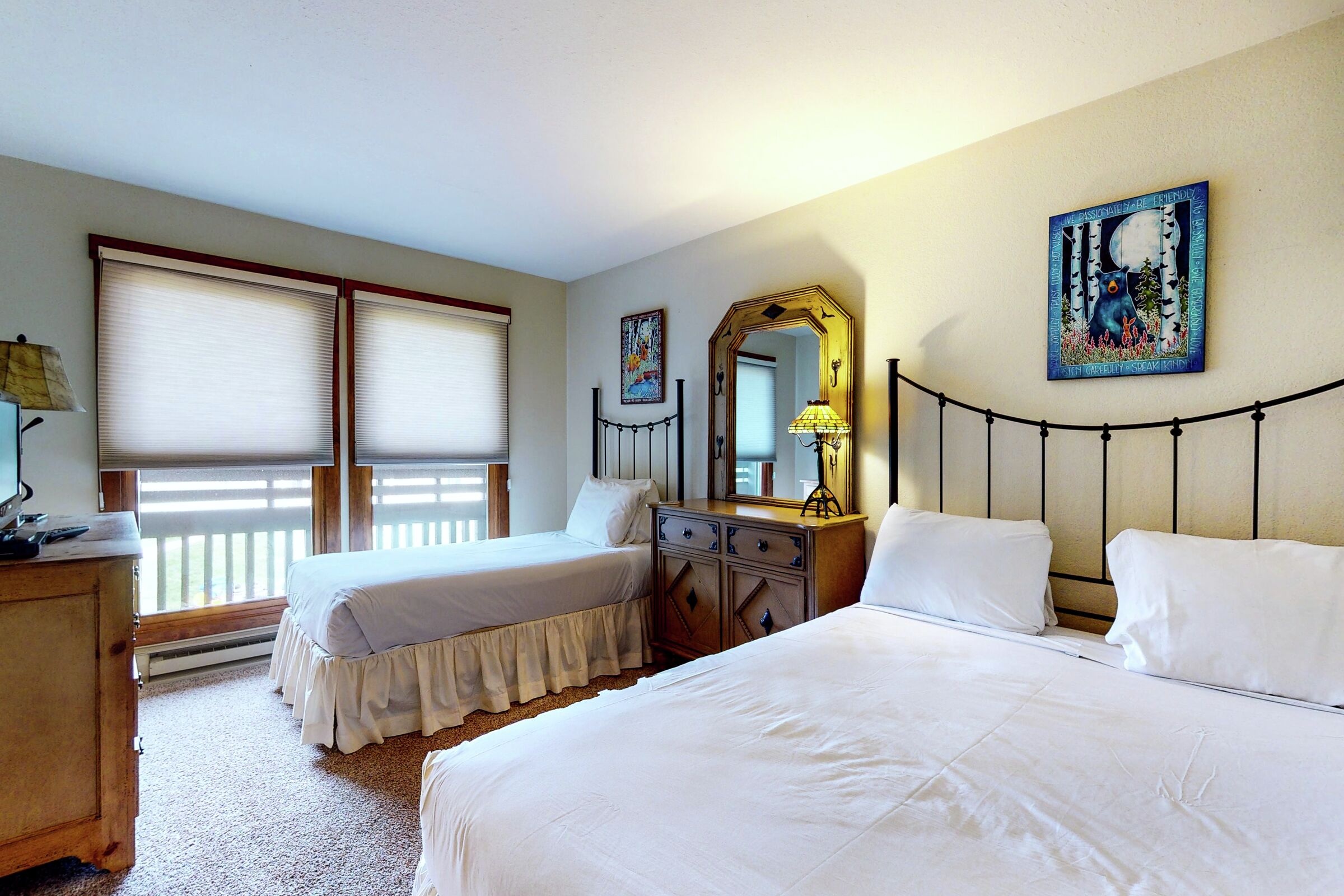#B210 - Bedroom