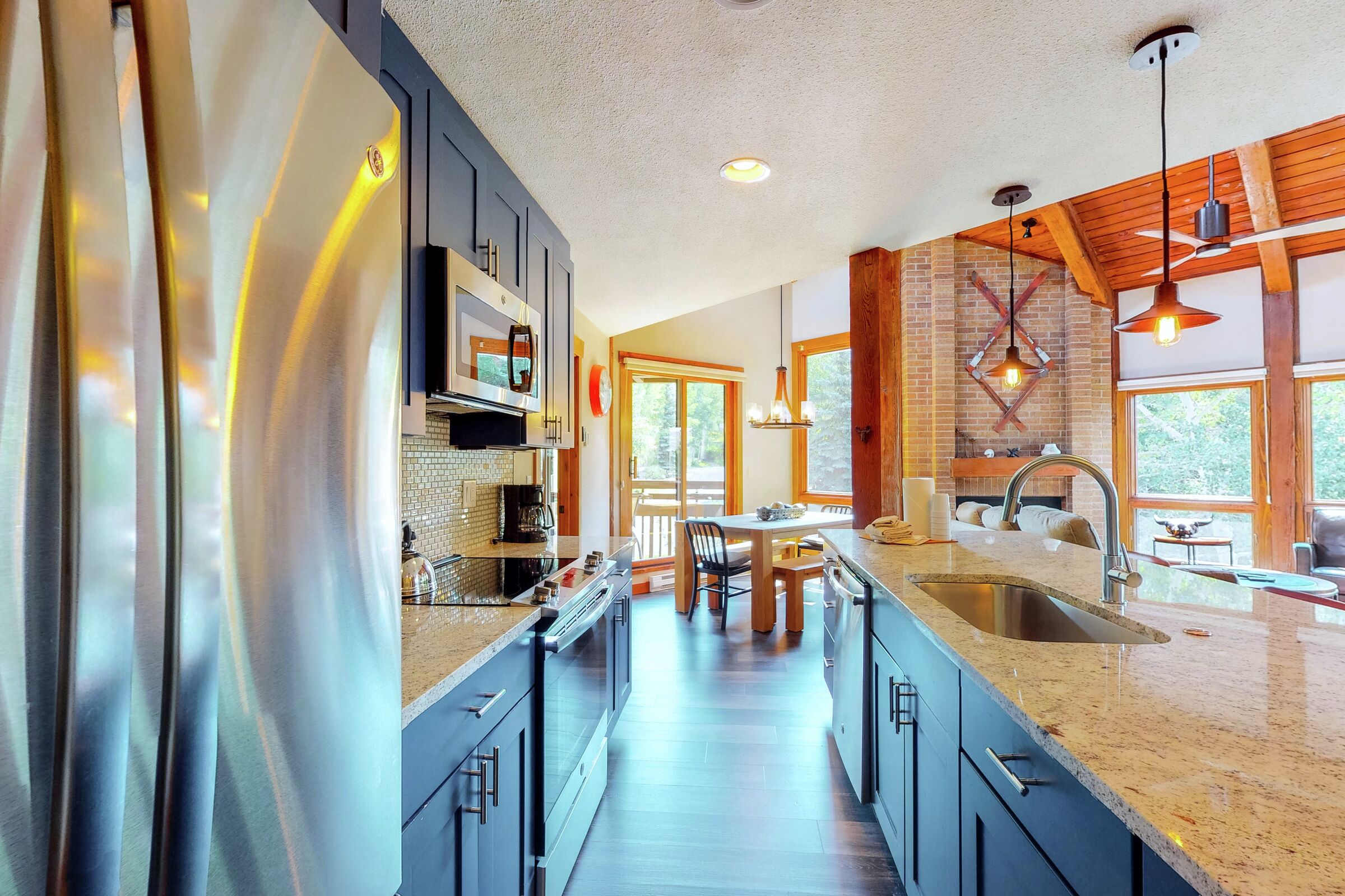 #B305 - Kitchen