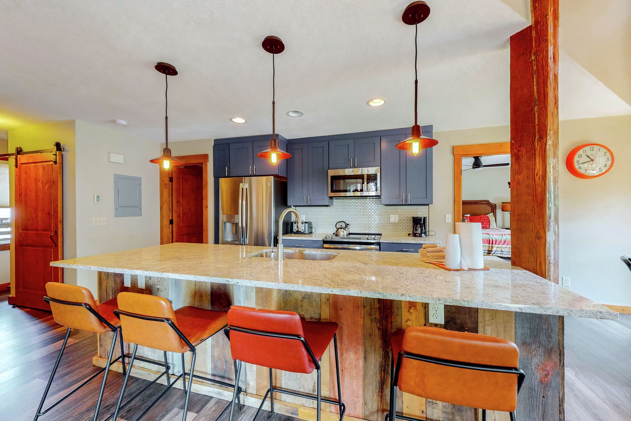 #B305 - Kitchen