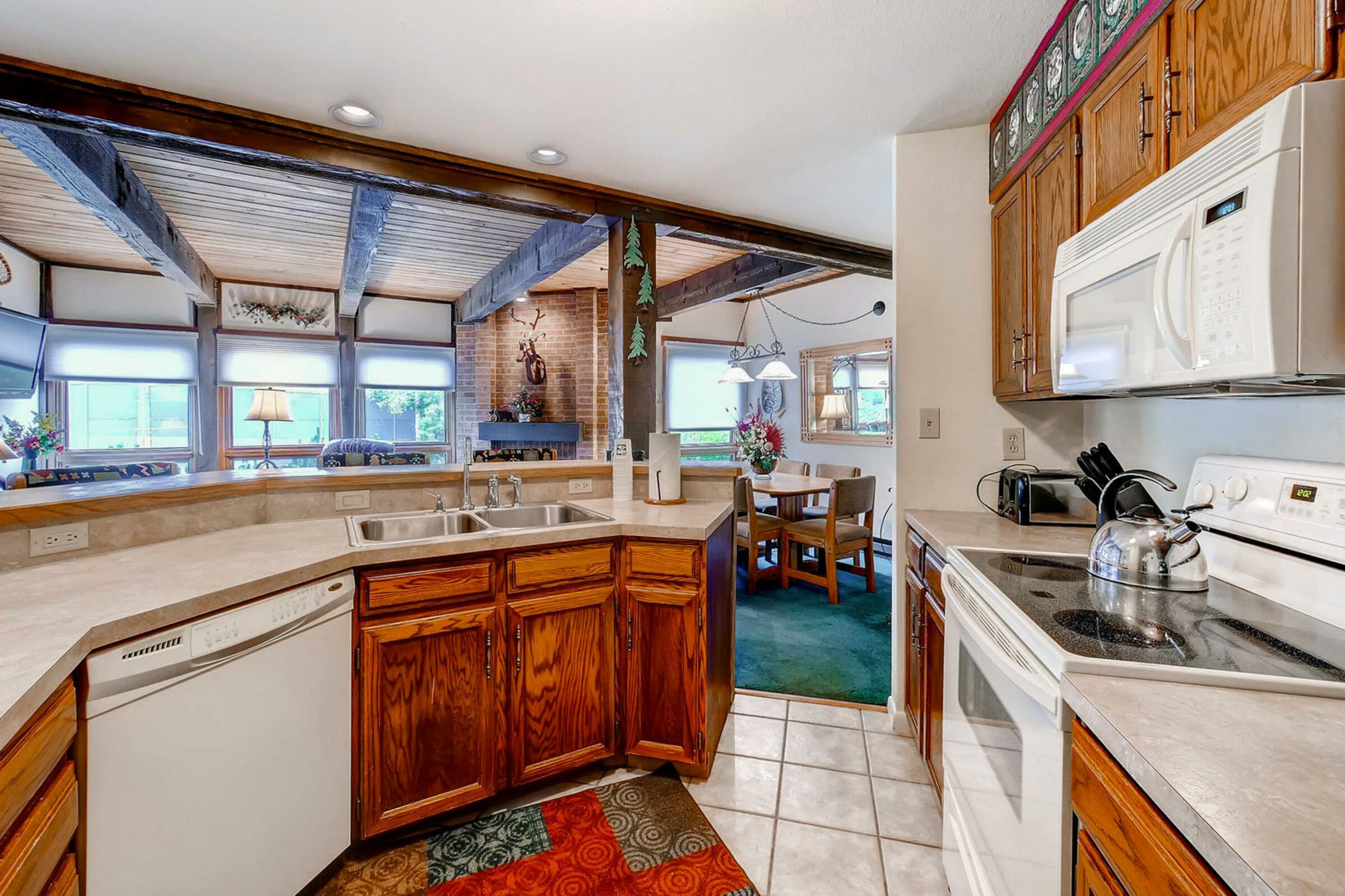 #C104 - Kitchen