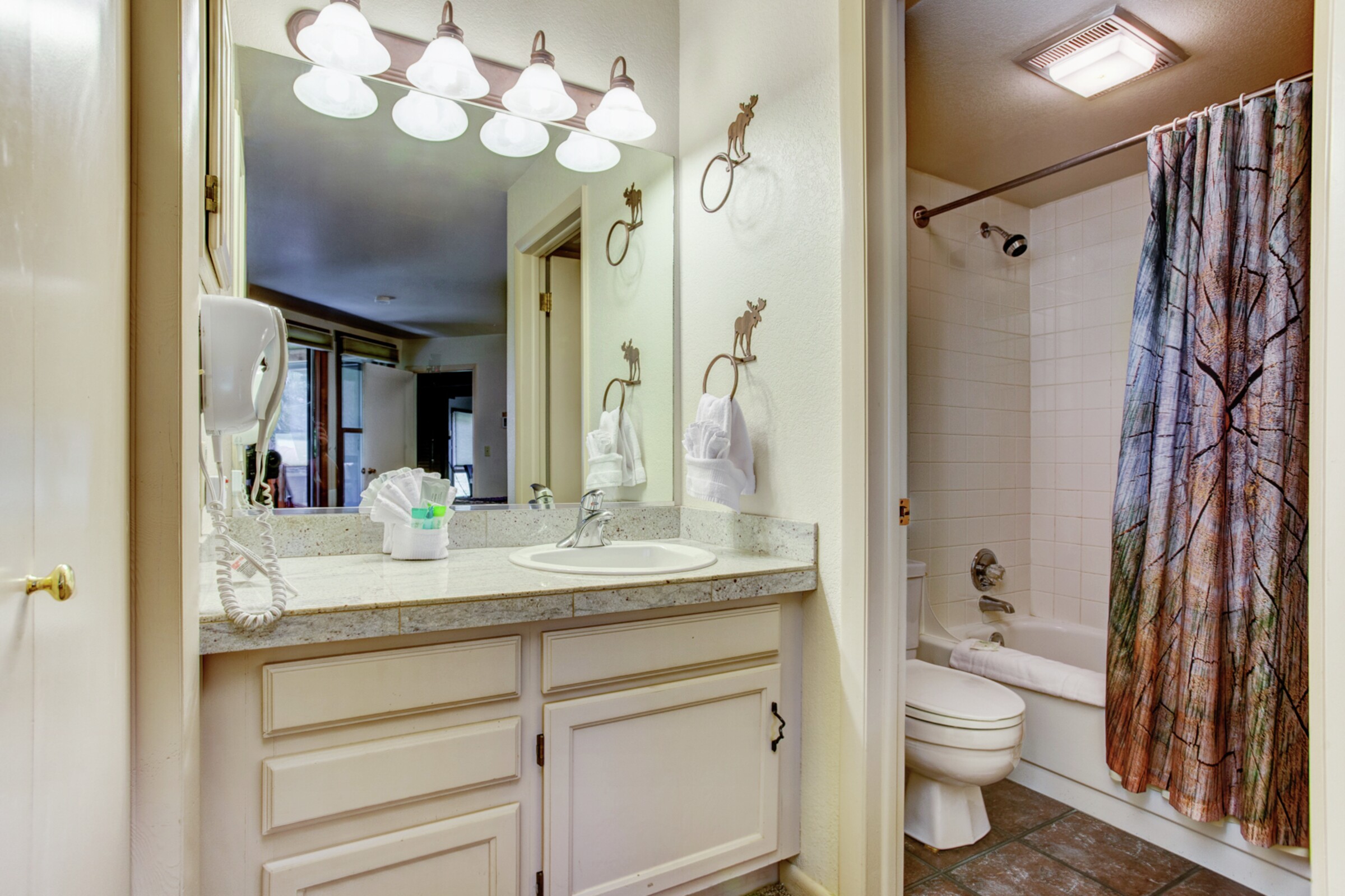 Master Ensuite Bathroom