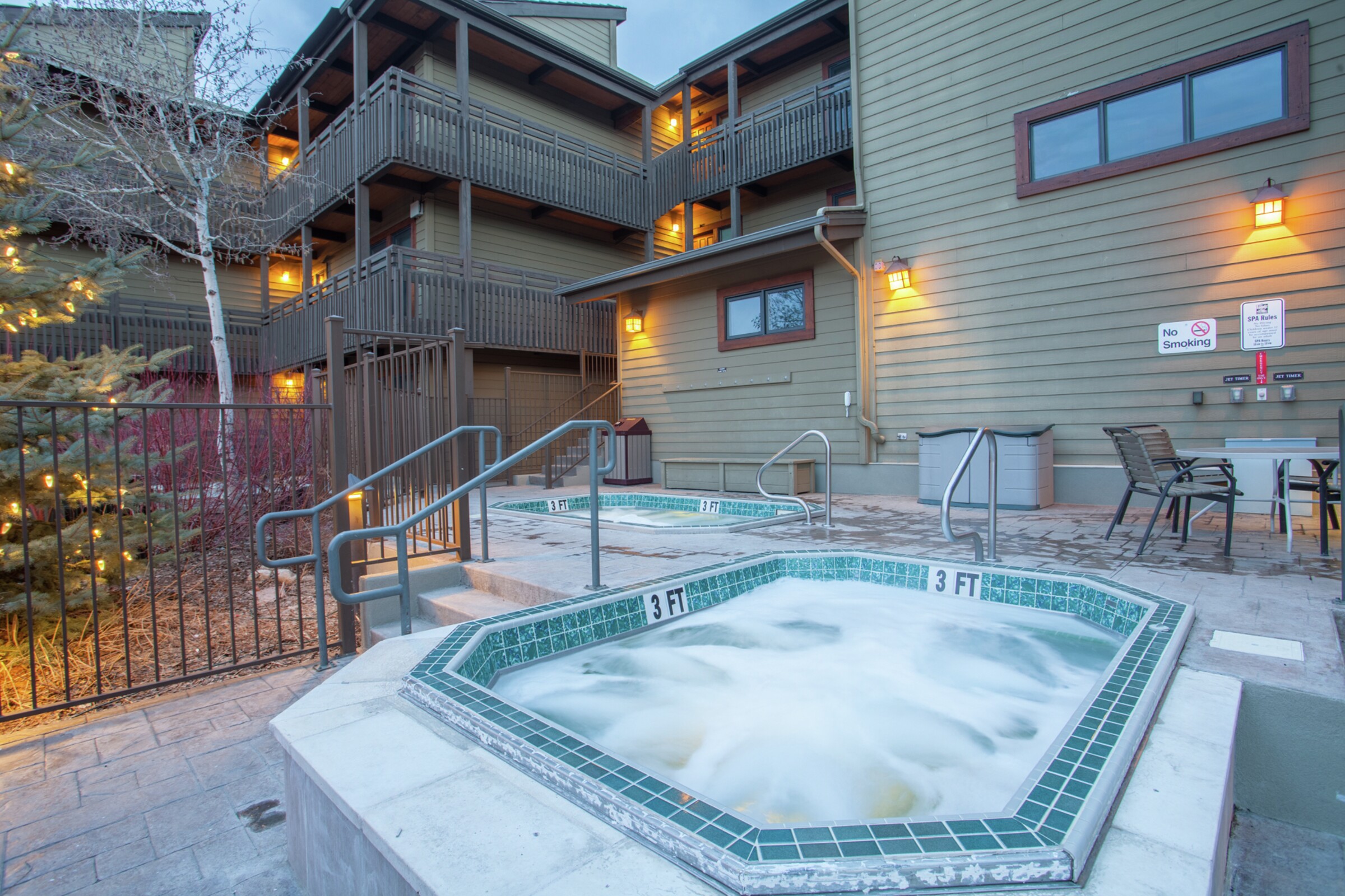 Outdoor Hot Tubs
