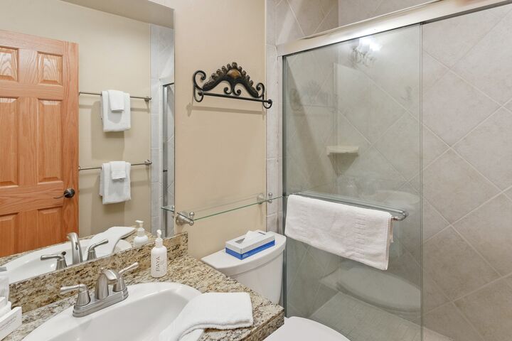 #38 - Ensuite Bathroom