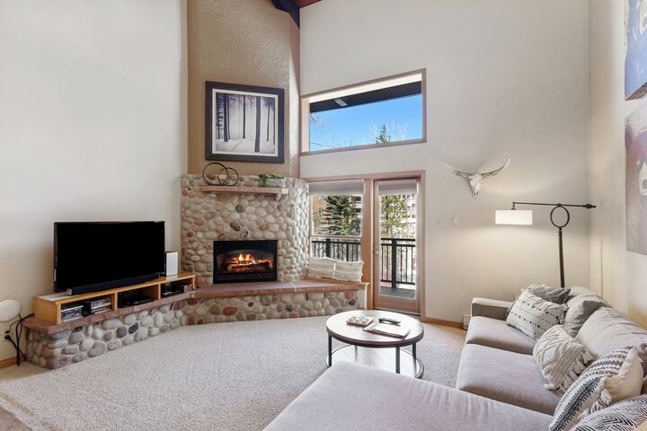 #38 - Living Area