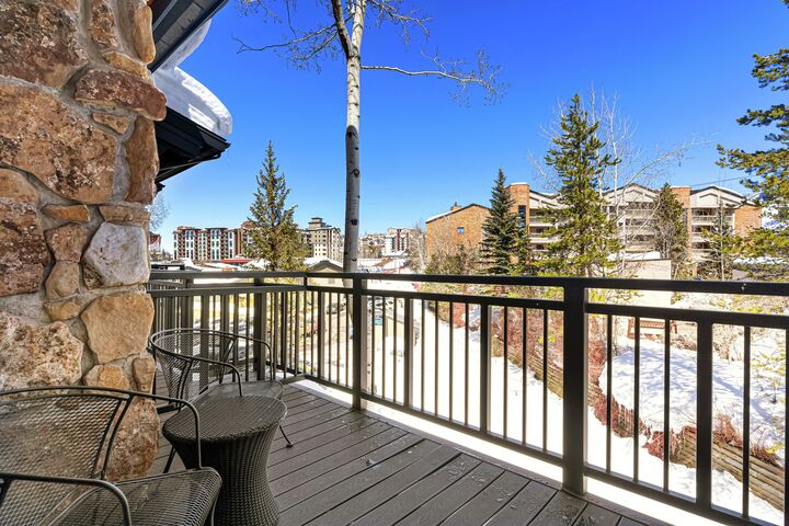 #38 - Balcony