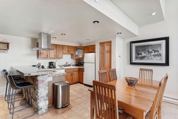 #38 - Dining Area & Kitchen