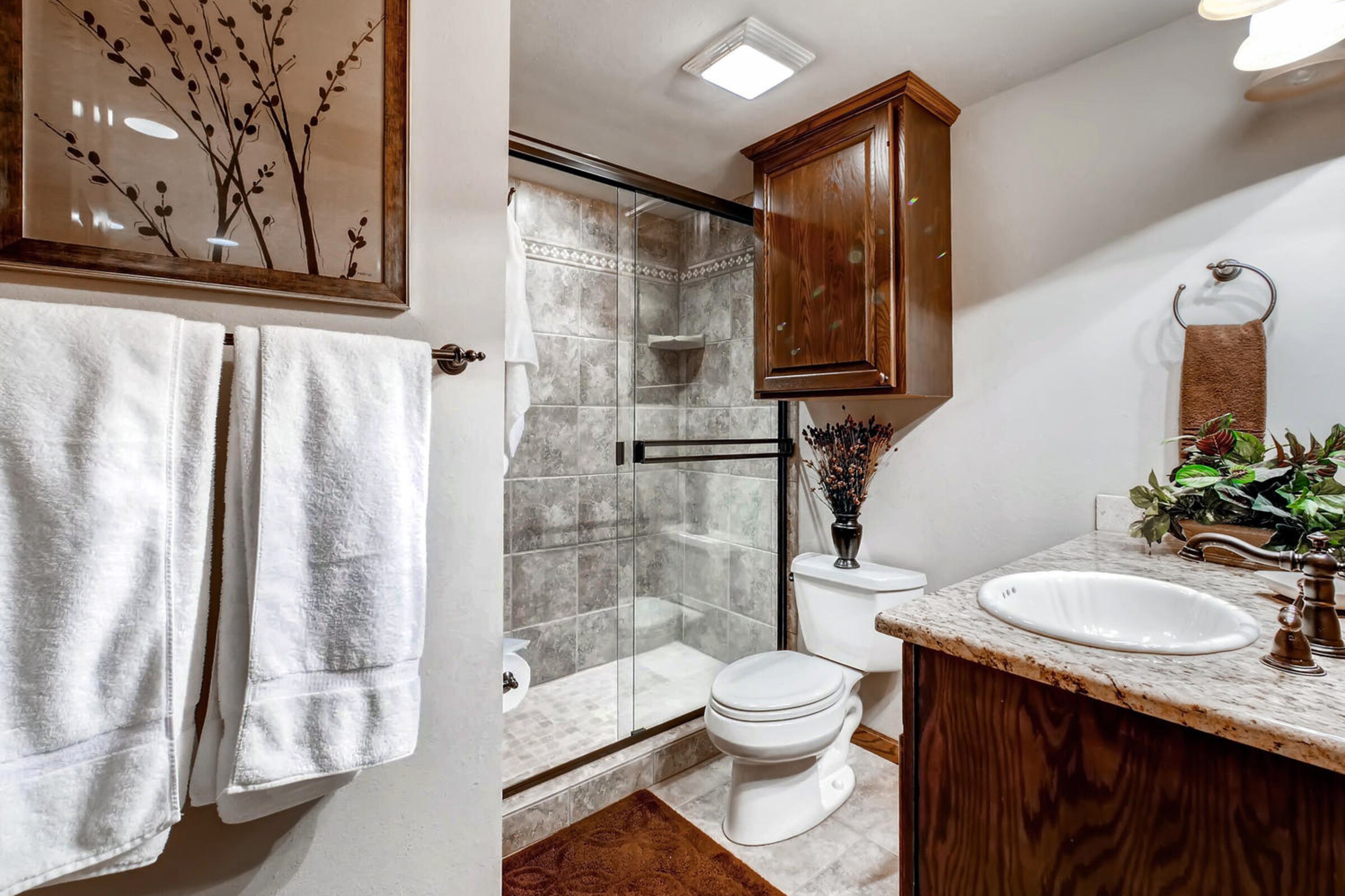 #25 - Studio Bathroom