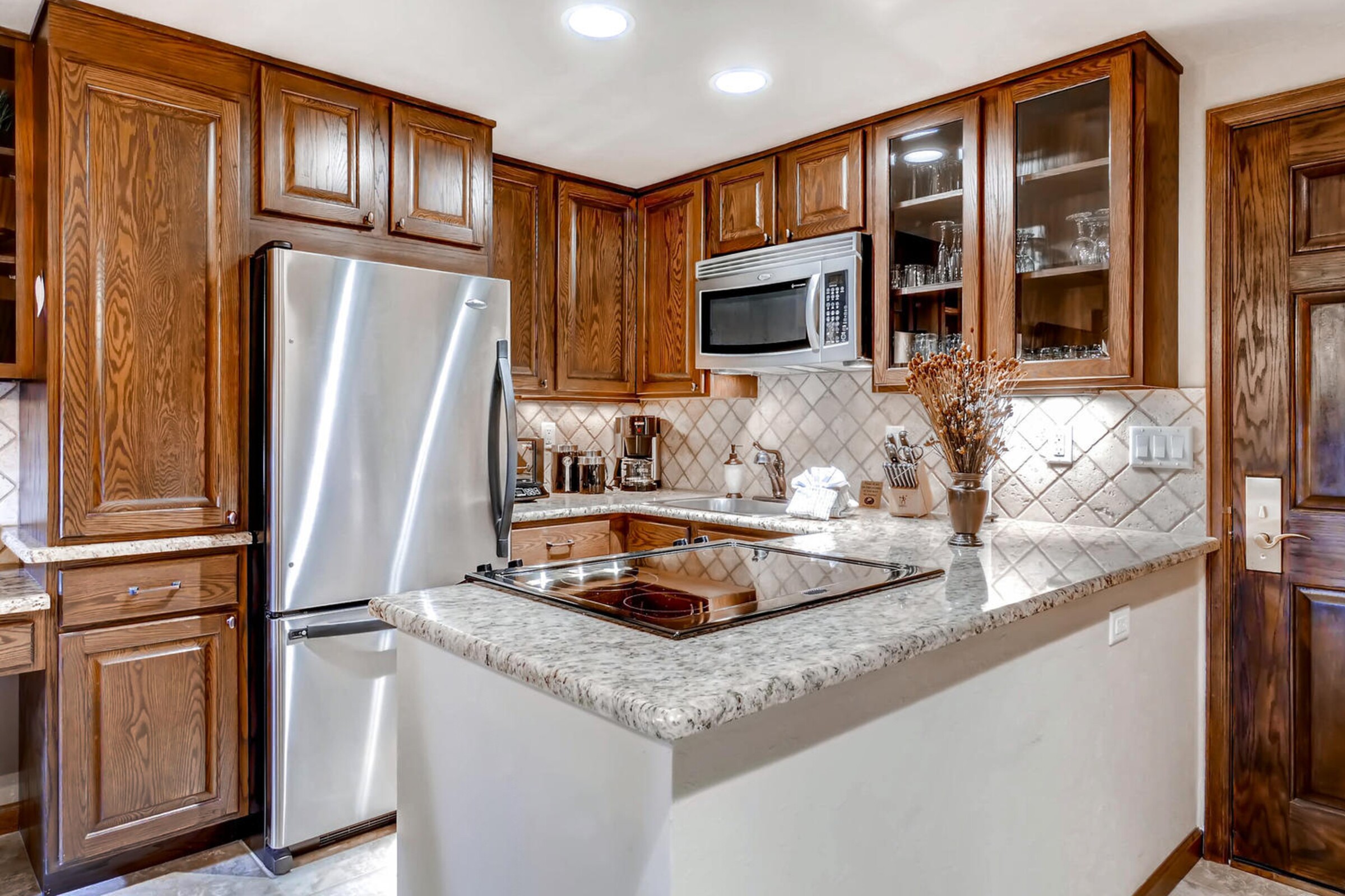 #25 - Studio Kitchen
