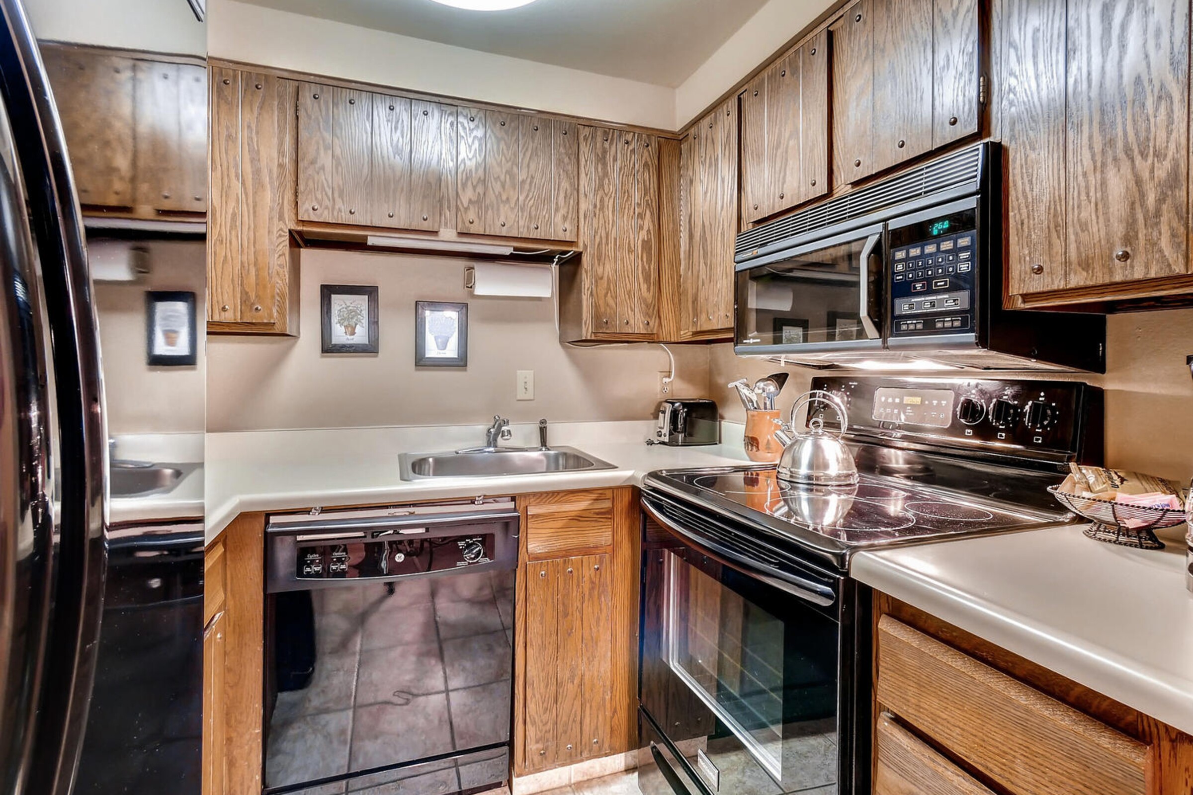 #26 - Studio Kitchen