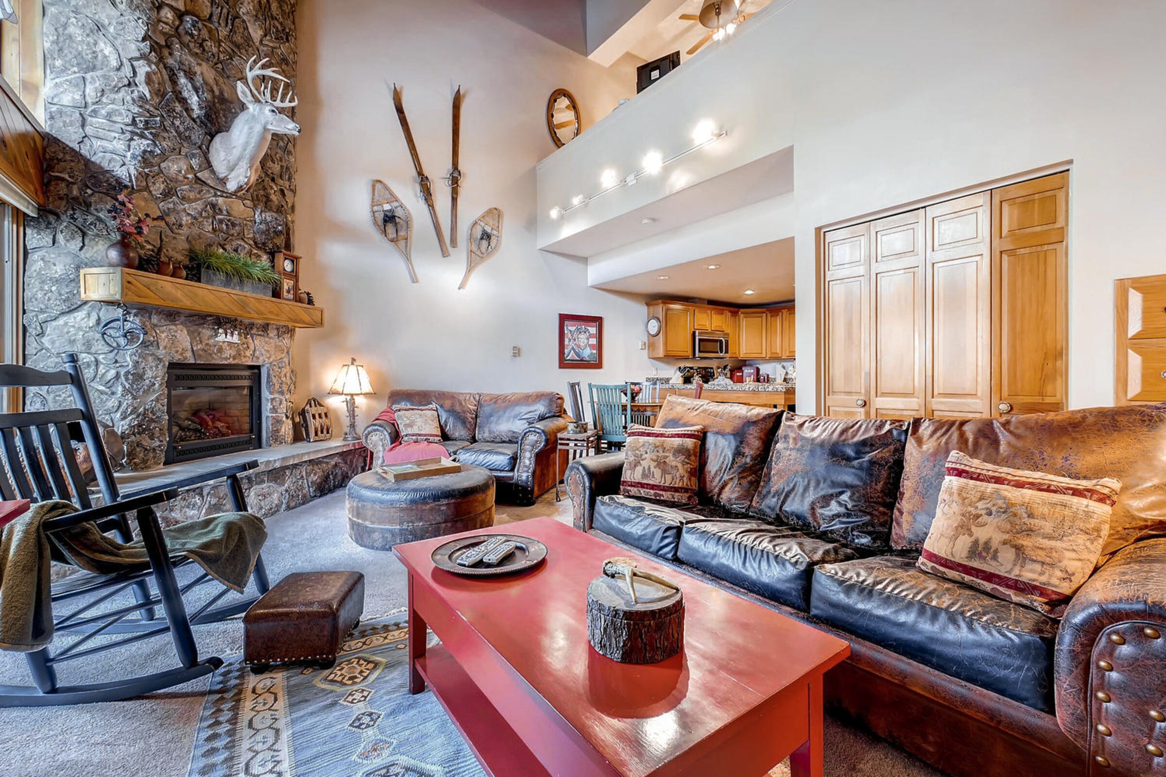 #36 - Studio Living Area