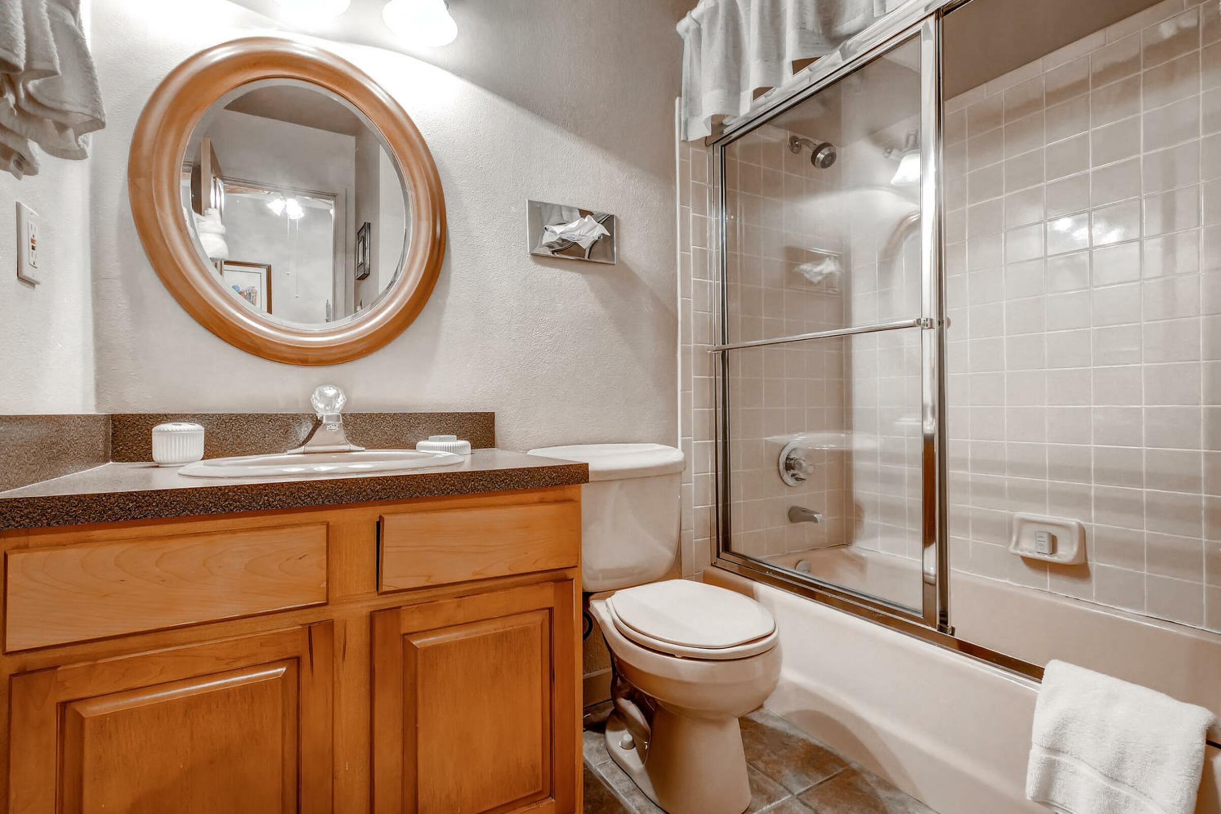 #36 - Studio Bathroom
