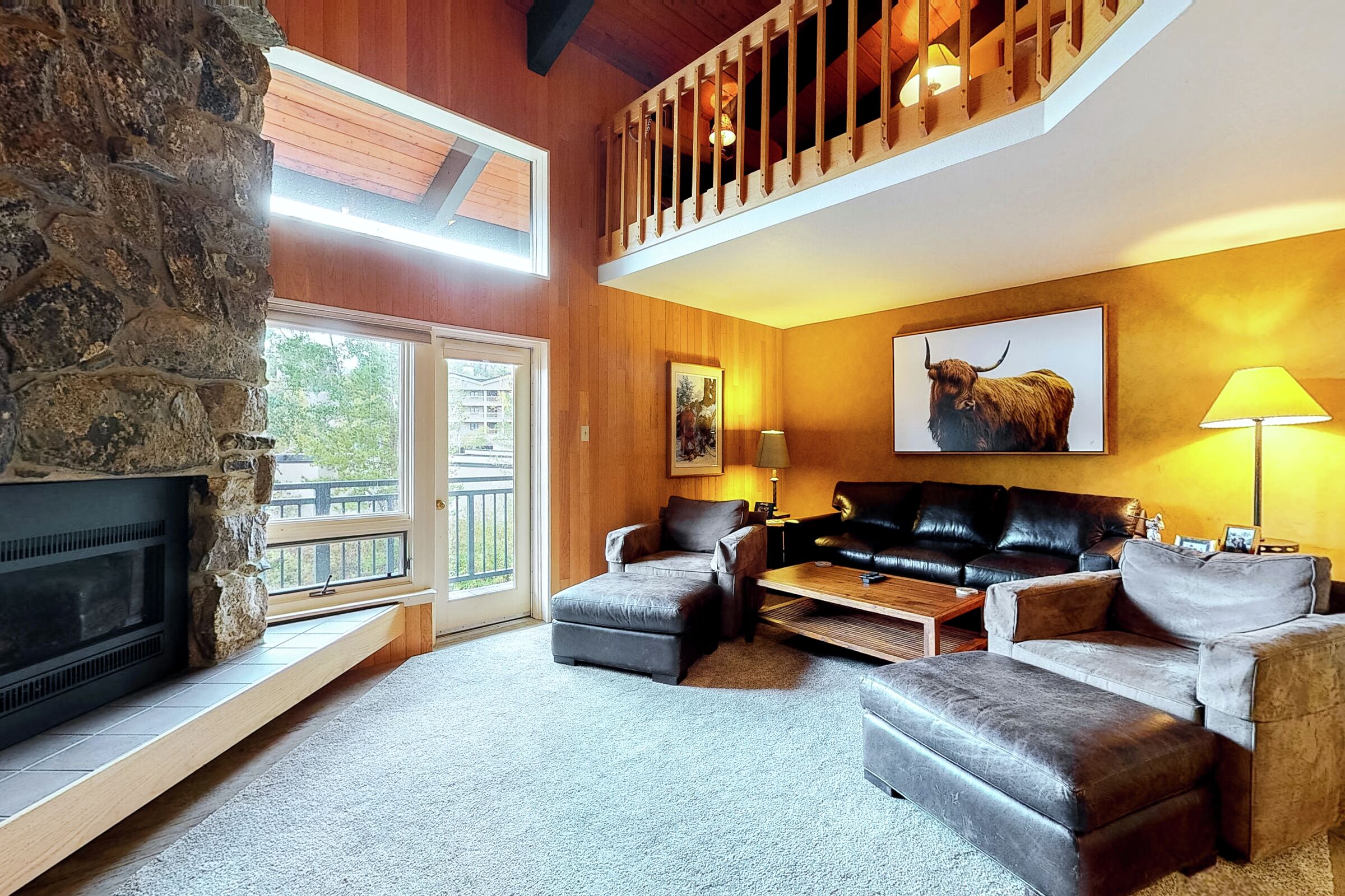 #34 - Studio Living Area