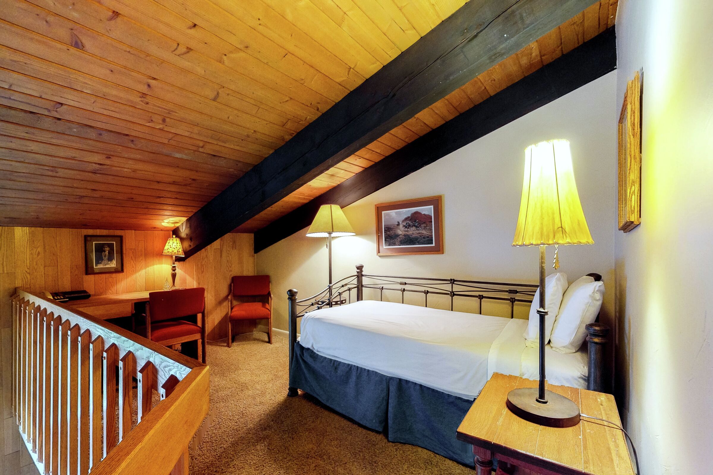 #34 - Studio Loft Bedroom